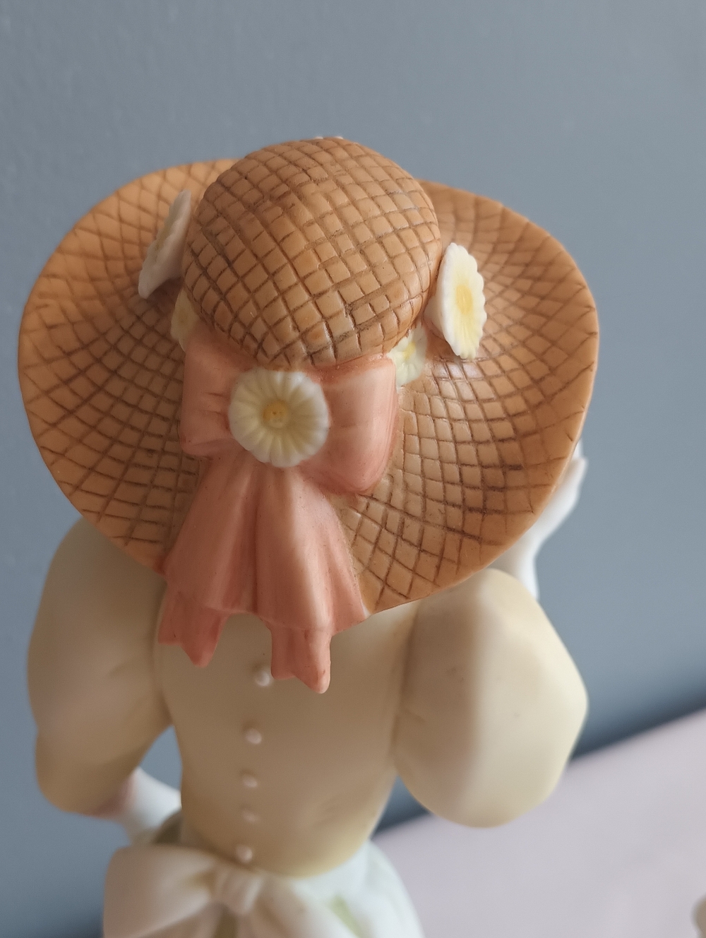 𝐀𝐕𝐎𝐍 𝐌𝐫𝐬.𝐀𝐥𝐛𝐞𝐞 𝟐𝟎𝟎𝟖 𝐓𝐞𝐧𝐝𝐢𝐧𝐠 𝐇𝐞𝐫 𝐆𝐚𝐫𝐝𝐞𝐧 𝐅𝐢𝐠𝐮 - Picture 11 of 17